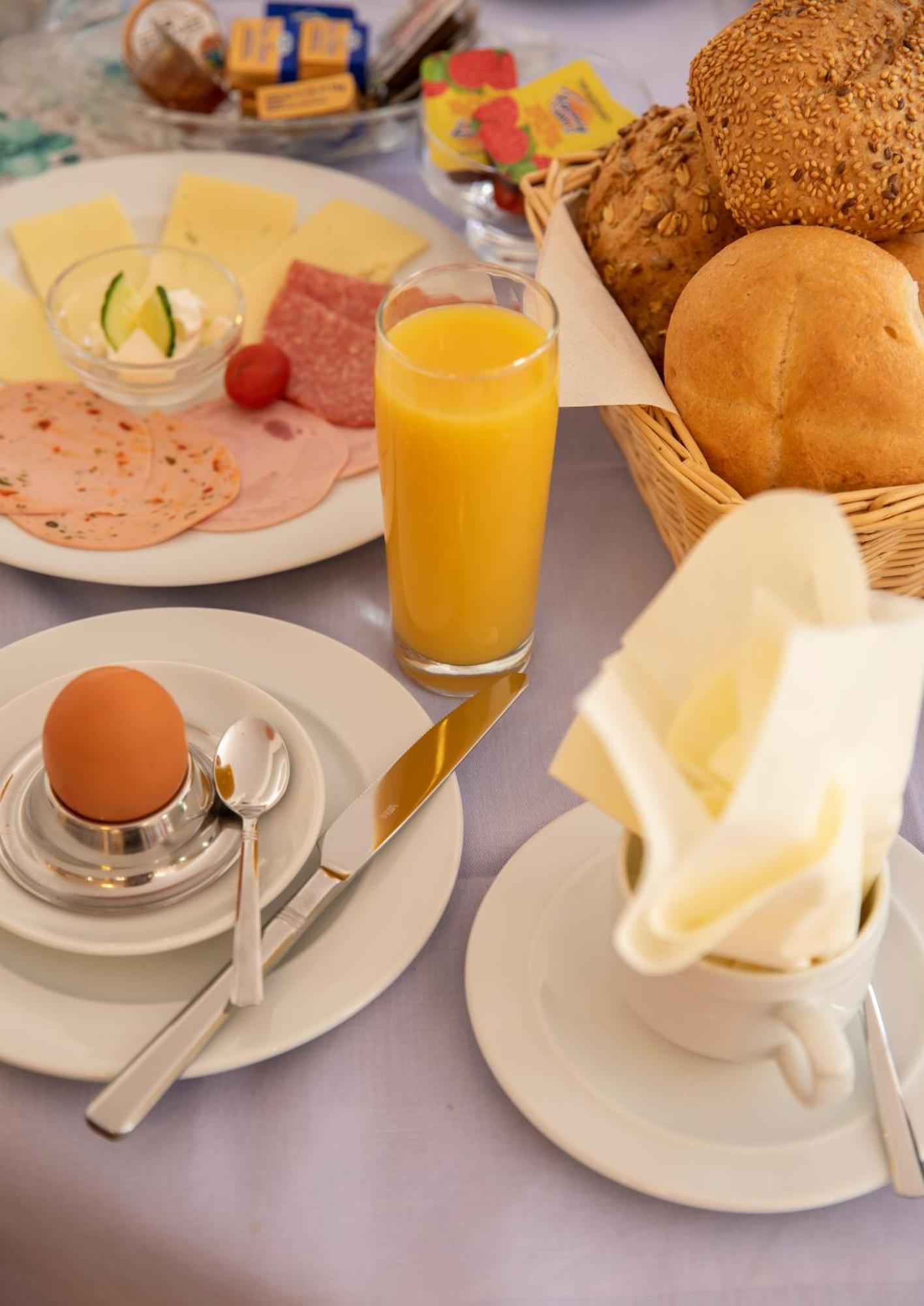 Pension Demmel, Bed & Breakfast Bruckmühl Εξωτερικό φωτογραφία